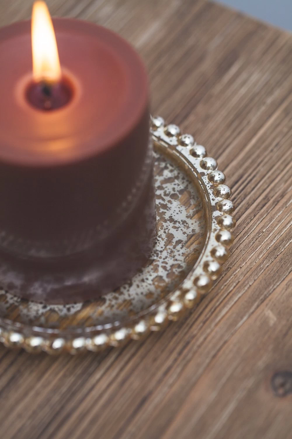 Richland Gold Beaded Mercury Pillar Plates Set Of 12 2 Richland Gold Beaded Mercury Pillar Plates Set Of 12 - Image 2