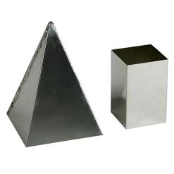 Pyramid Mold (4.5" X 4.5" X 6.5")